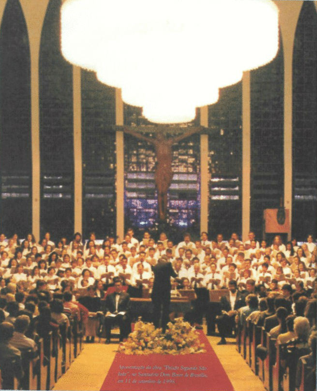 foto da apresentação do coro na Igreja Dom Bosco